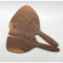 Load image into Gallery viewer, Olivewood Gingko Leaf Salad Set