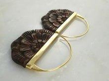 Load image into Gallery viewer, Wood Flower Hoops