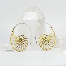 Load image into Gallery viewer, Nautalis Shell Large