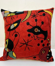 Load image into Gallery viewer, 18" Chain Stitch Pilow