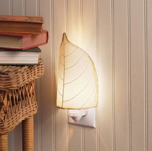 Load image into Gallery viewer, Cocoa Leaf Nightlight Natural