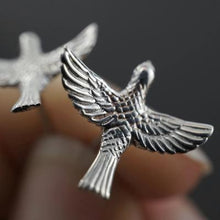 Load image into Gallery viewer, Bird Stud Earrings