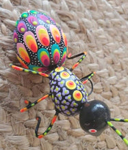 Load image into Gallery viewer, Clay Ant: Skull
