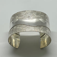 Load image into Gallery viewer, Large Swirls Cuff
