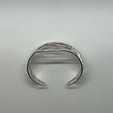 Load image into Gallery viewer, Taxco Wave Cuff
