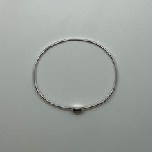 Load image into Gallery viewer, Quartz Thin Bracelet
