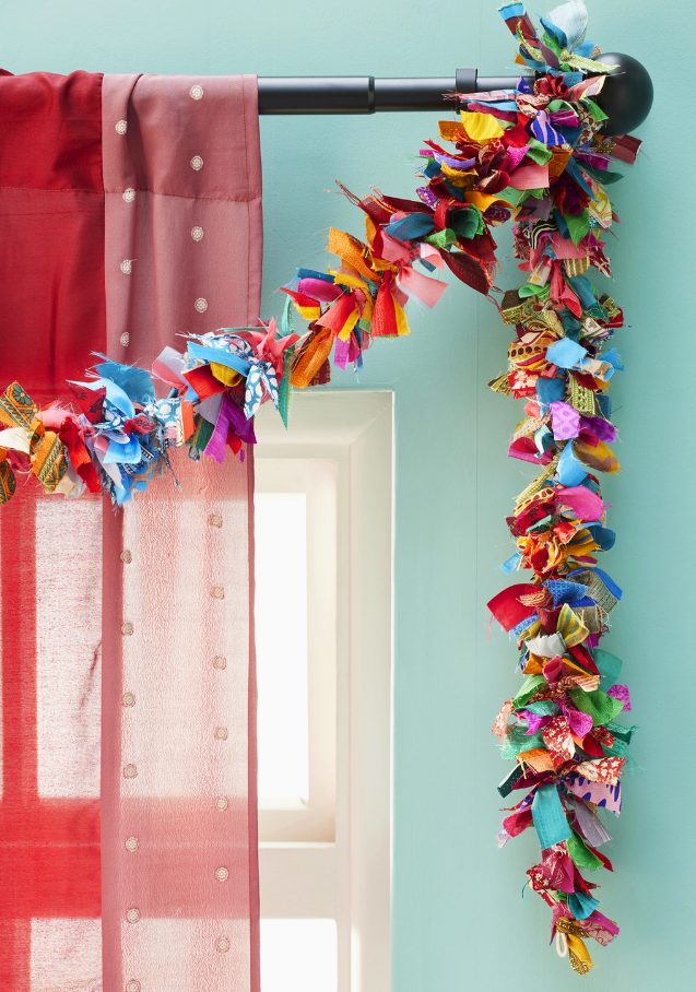 Sari Garland Multi