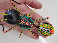 Load image into Gallery viewer, Clay Ant: Skull
