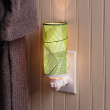 Load image into Gallery viewer, Cylinder Nightlight Green
