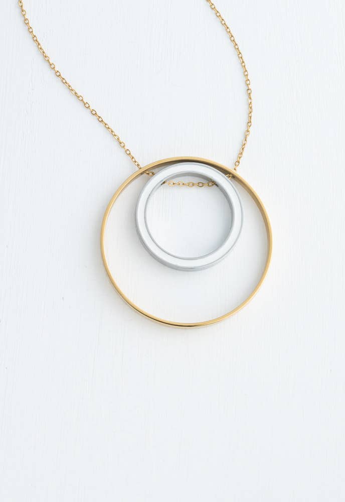 Lisa Circle Necklace