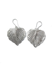 Load image into Gallery viewer, Carved Leaf Tribal Earring
